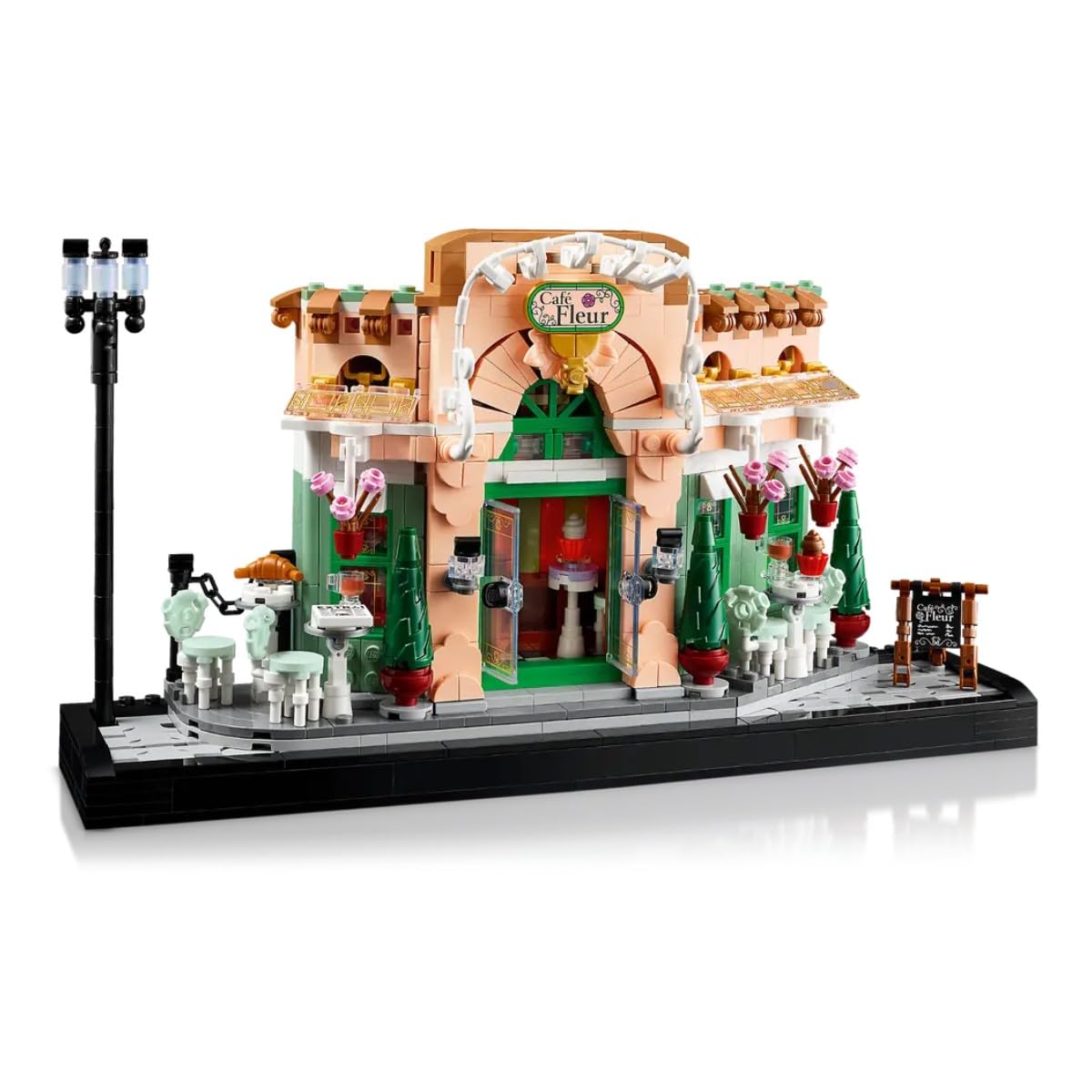 LEGO Fransız Kafe 10362 - Yetişkin Kadın ve Erkekler için Süslü Koltuklar ve Asılı Saksılar İçeren Koleksiyonluk Dekoratif Model Yapım Seti, Ev veya Ofis Dekoru Kendin Yap Hediye Fikri (1101 Parça)