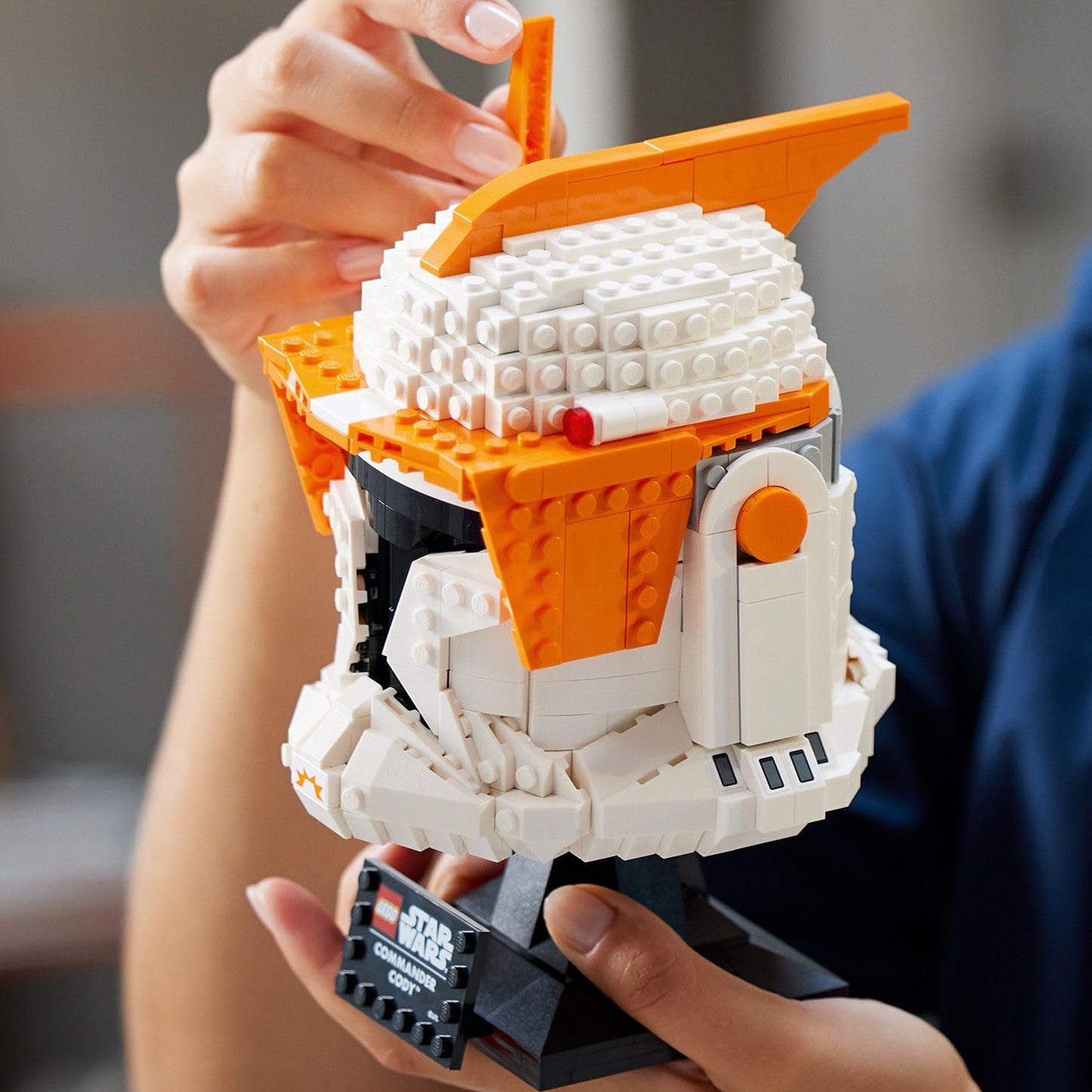 LEGO Star Wars Klon Komutanı Cody Kaskı 75350 - Yetişkinler İçin Koleksiyonluk Sergileme Modeli Yapım Seti (776 Parça)