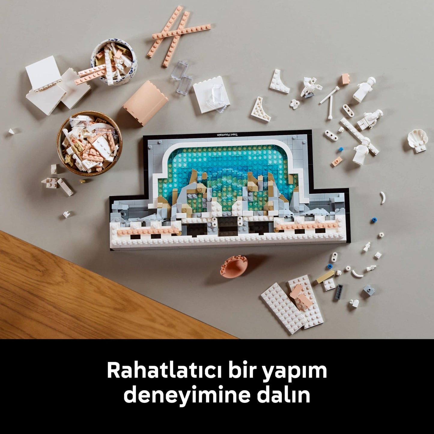 LEGO Architecture Trevi Çeşmesi 21062 - Yetişkin Kadın ve Erkekler için Palazzo Poli ile Okeonos, Sağlık ve Bereket Heykel Minifigürleri İçeren Koleksiyonluk Seyahat Hatırası Yapım Seti (1880 Parça)