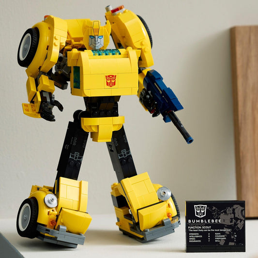 LEGO Icons Transformers Bumblebee 10338, Yetişkinler İçin Koleksiyonluk Robot Aksiyon Figürü Yapım Seti (950 Parça)