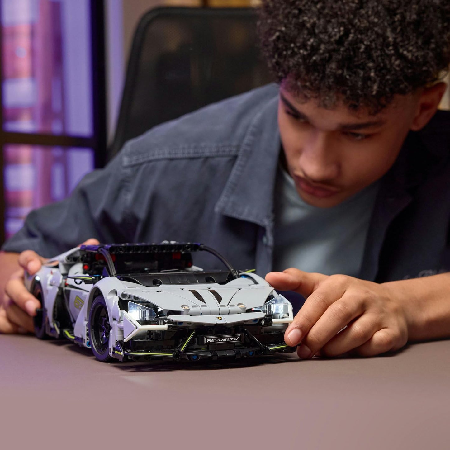LEGO Technic Lamborghini Revuelto Spor Araba 42214 – 10 Yaş ve Üzeri Çocuklar İçin STEM Destekli Oyuncak Yapım Seti, Süper Spor Araba Tutkunlarına Yaratıcı Hediye Fikri ve Eğitici Oyun (1135 Parça)