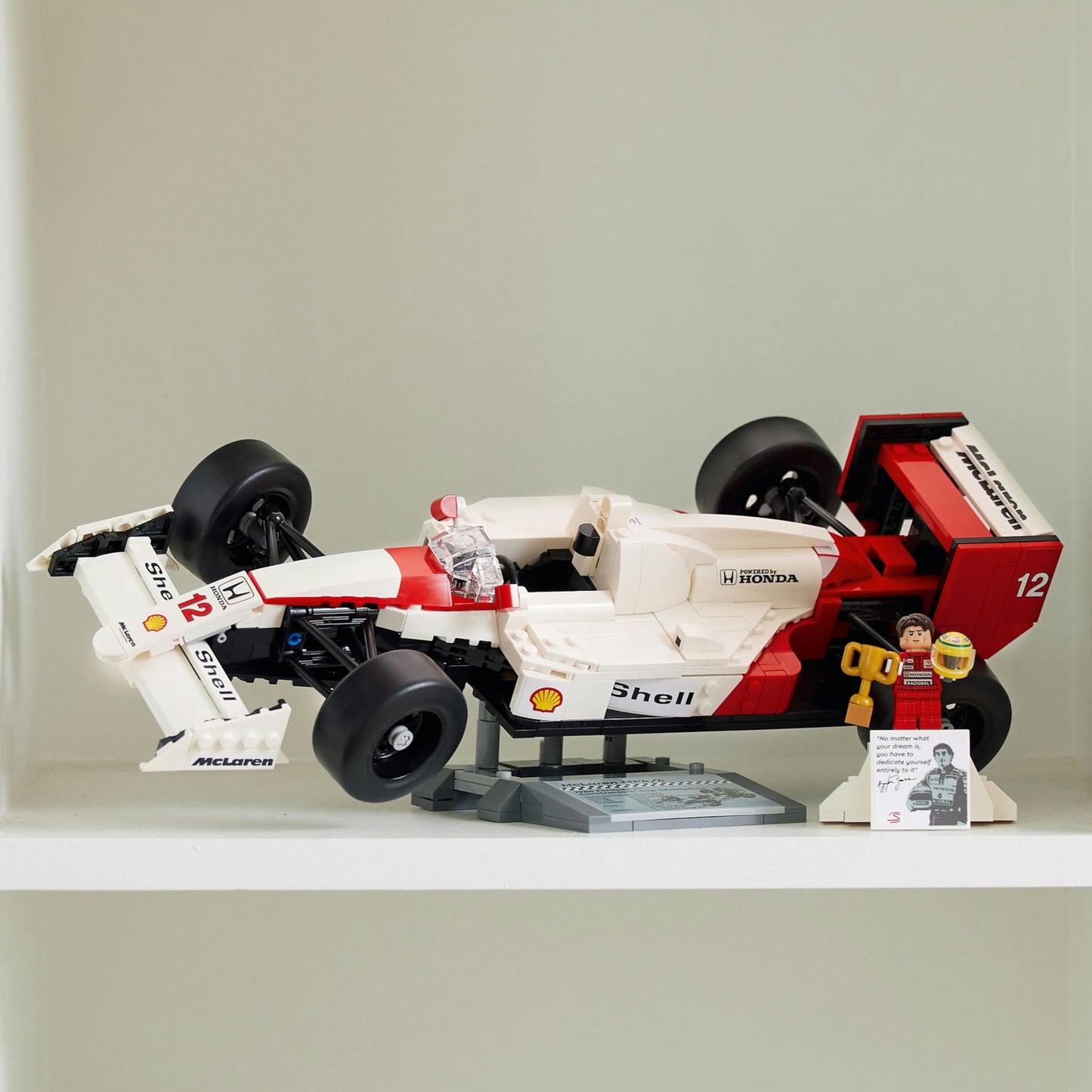 LEGO® Icons McLaren MP4/4 ve Ayrton Senna 10330 - Araç Tutkunu Yetişkinler için Koleksiyonluk Yaratıcı Model Araba Yapım Seti (693 Parça)