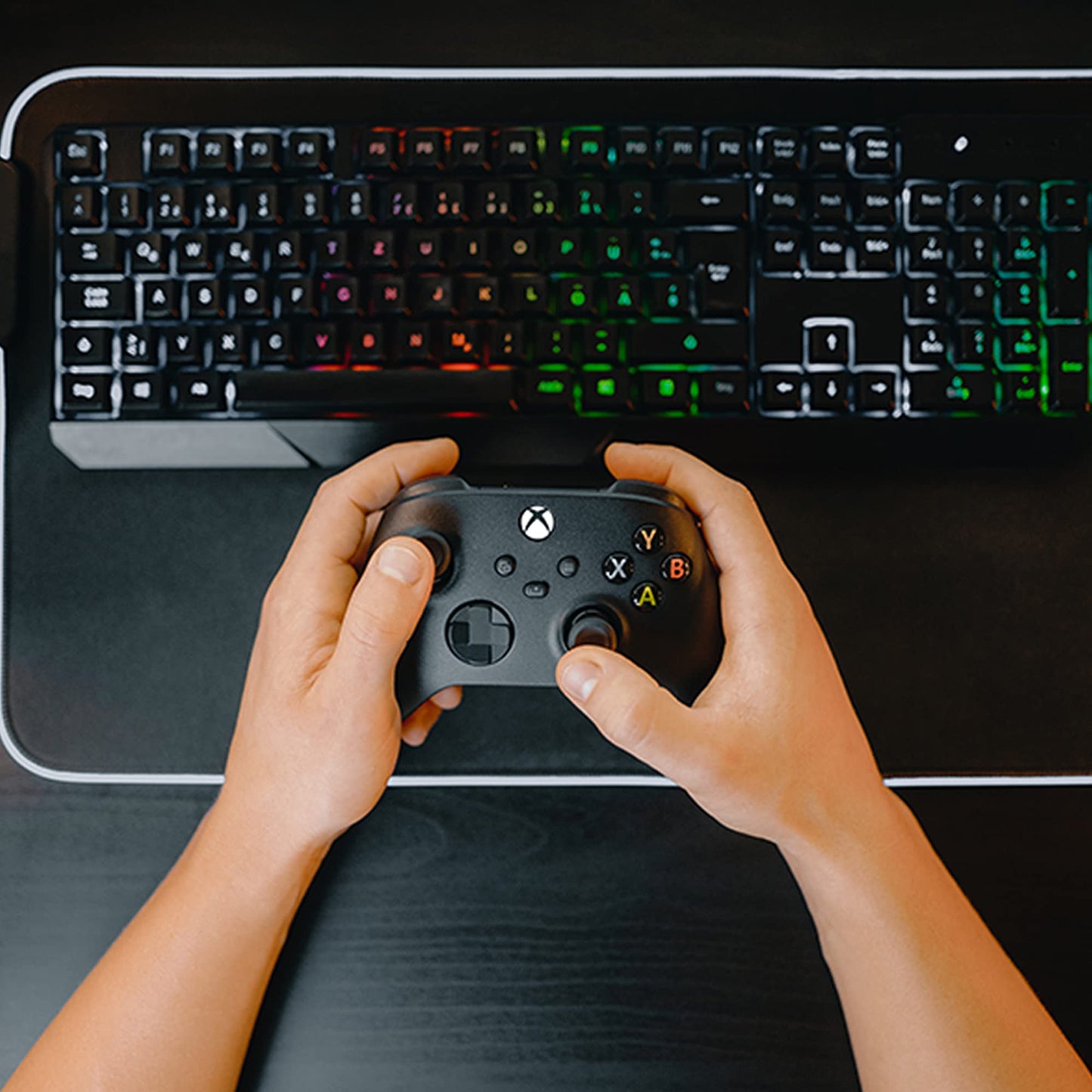 Microsoft Xbox Wireless Controller Siyah, 9. Nesil (Microsoft Türkiye Garantili) [video game]