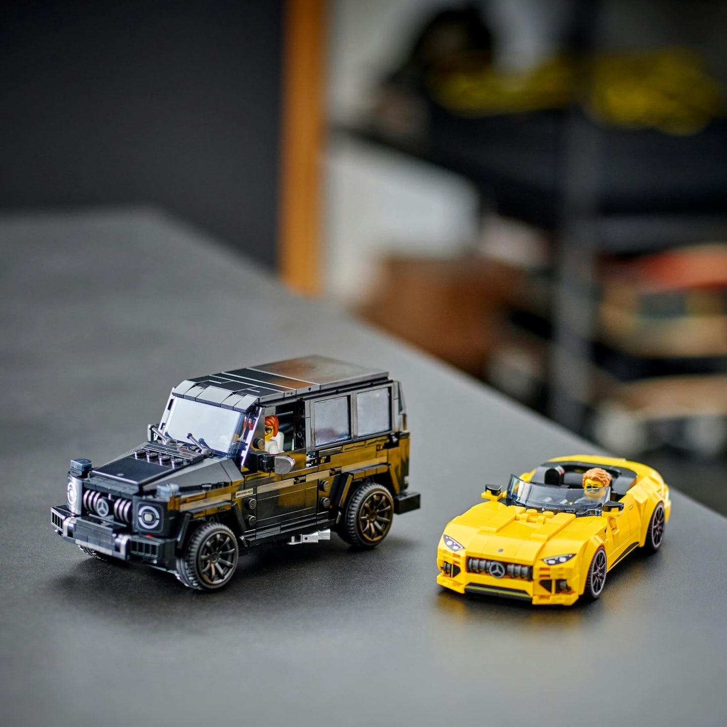 LEGO Speed Champions Mercedes-AMG G 63 ve Mercedes-AMG SL 63 76924, 10 Yaş ve Üzeri Araç Tutkunları için 2 İnşa Edilebilen Model İçeren Yaratıcı Oyuncak Yapım Seti (808 Parça)